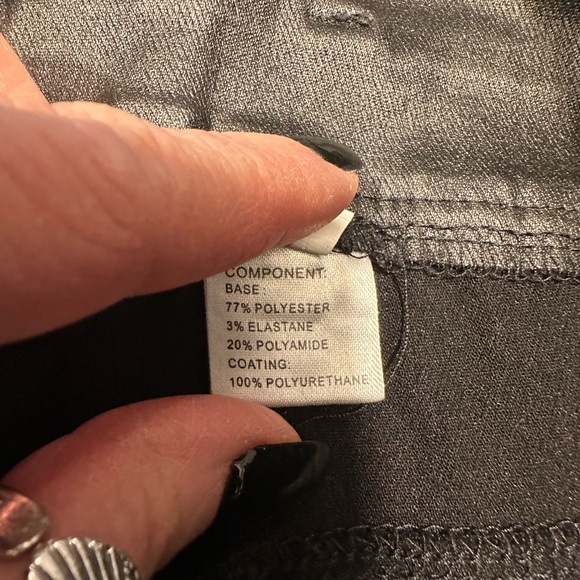 Ladies faux leather, skinny slim fit .. black pants… High waisted size small ￼ - Picture 10 of 11